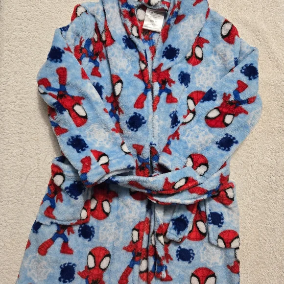 Boys 3T Clothing Set - 8 Pieces - Picture 2 of 9